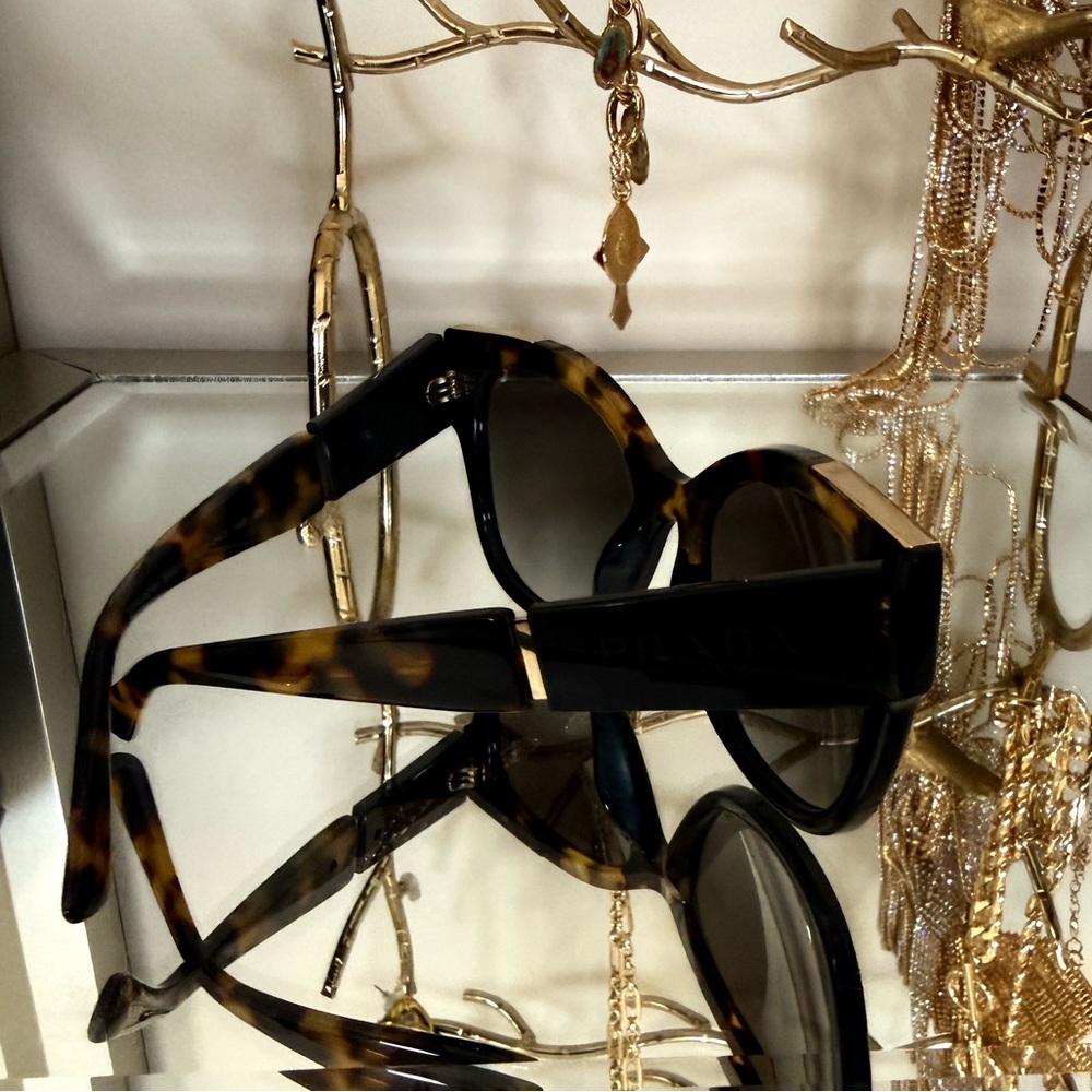 Prada Acetate Black Tortoise Gold Sunglasses Brand New W/O case Made in Italy - Picture 12 of 13
